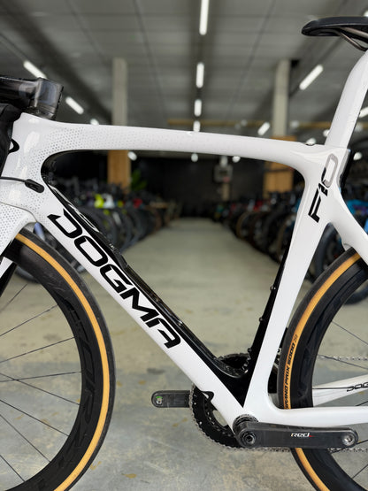 Pinarello Dogma F10 SRAM Red eTap Carbon Road Bike