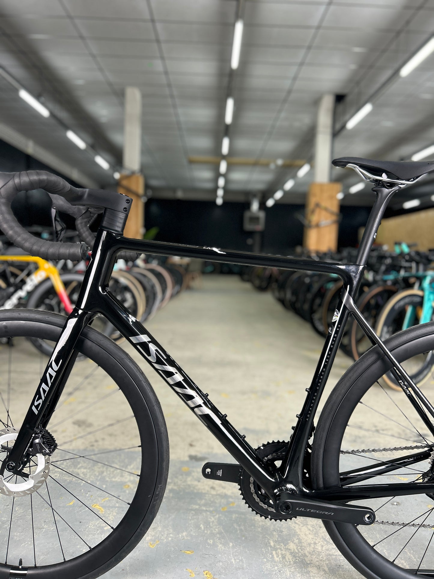 NIEUW Isaac Element Di2 Carbon Racefiets