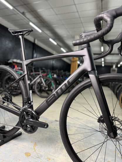 NIEUW BMC Roadmachine Carbon Racefiets