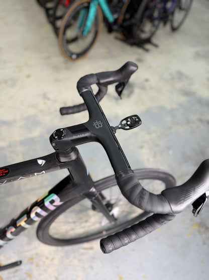 NIEUW Factor O2 VAM Di2 Carbon Racefiets