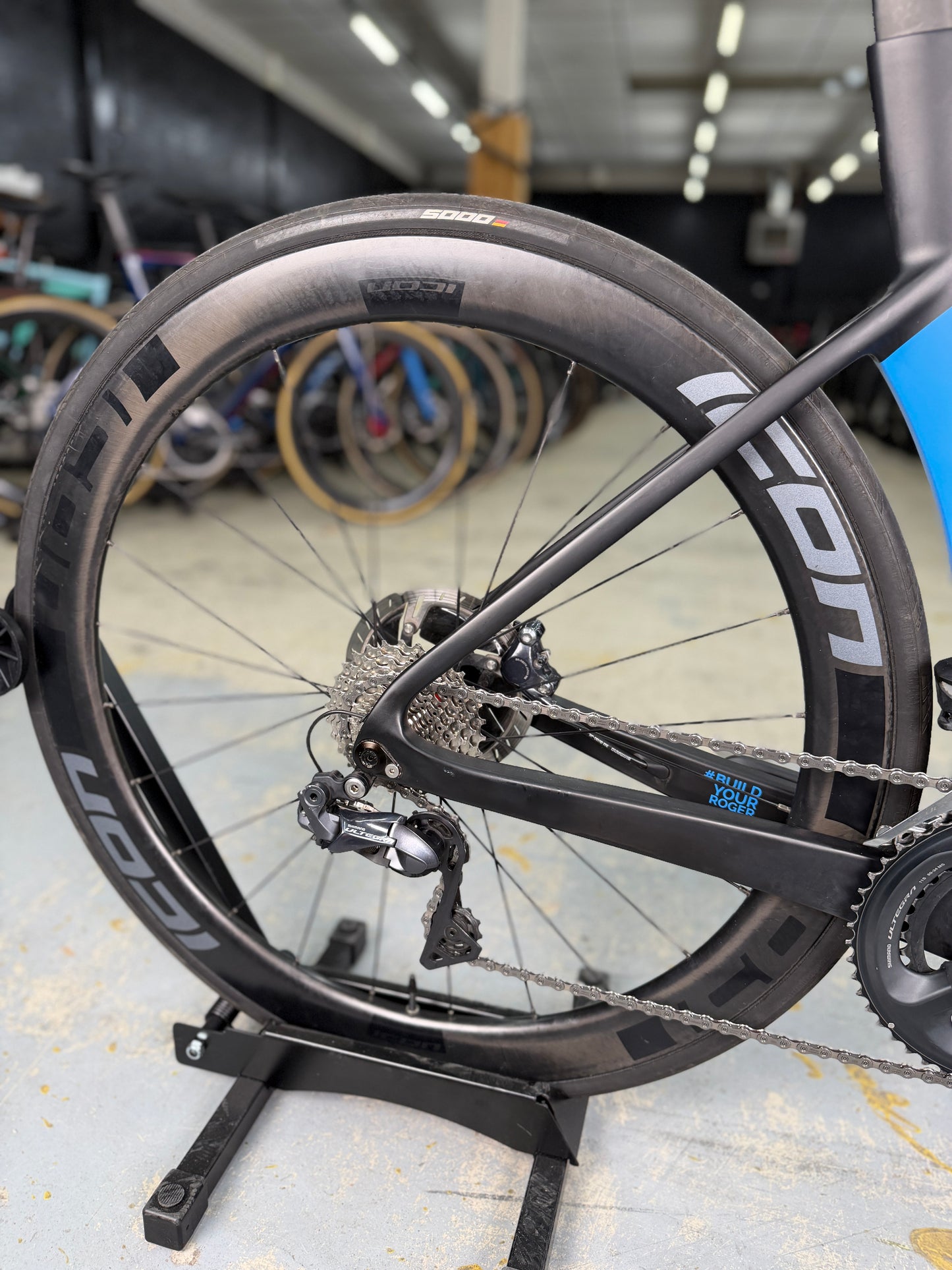 Roger de Vlaeminck Tirreno DSQ Di2 Carbon Road Bike