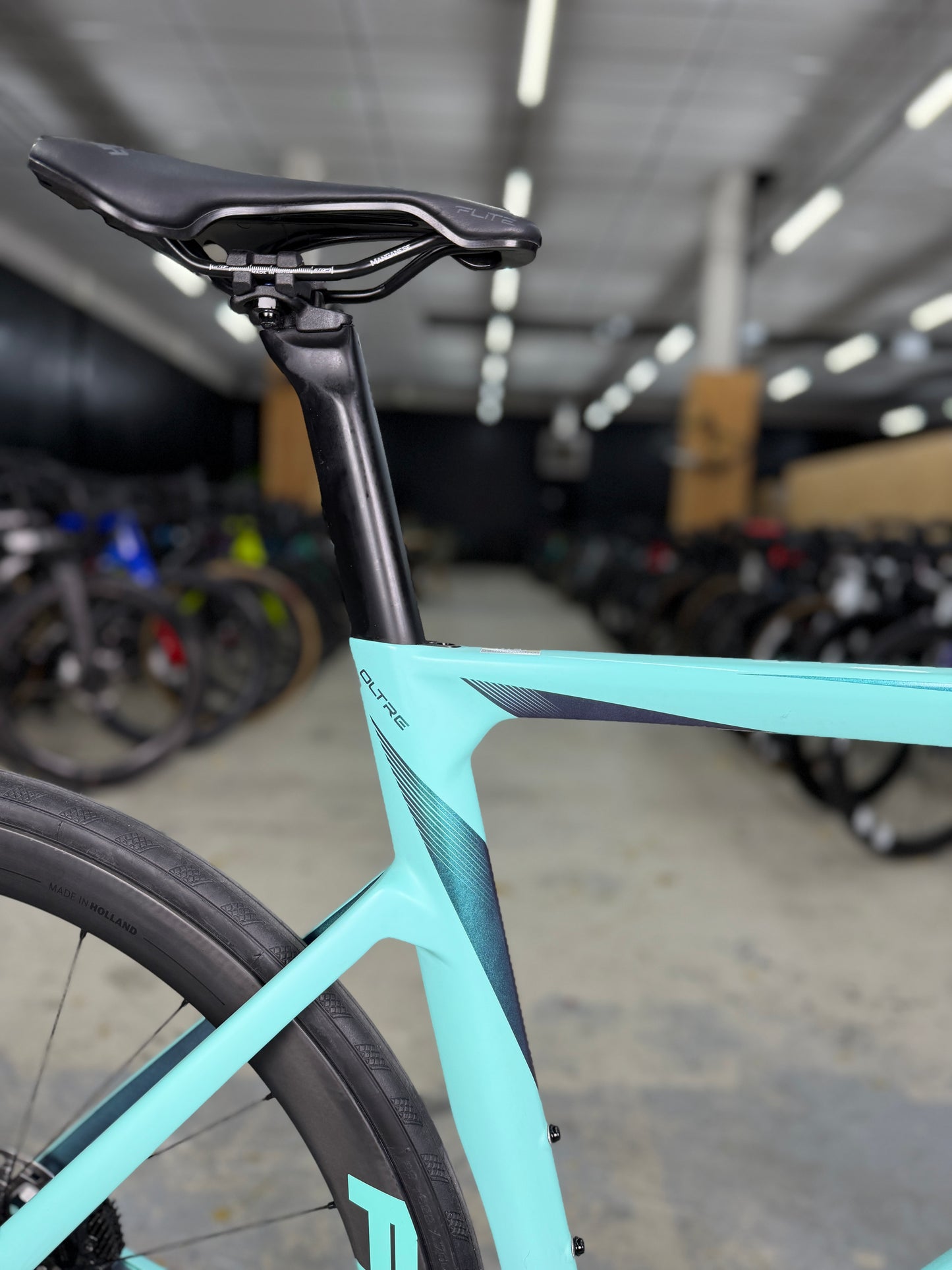Bianchi Oltre Race Di2 Carbon Road Bike