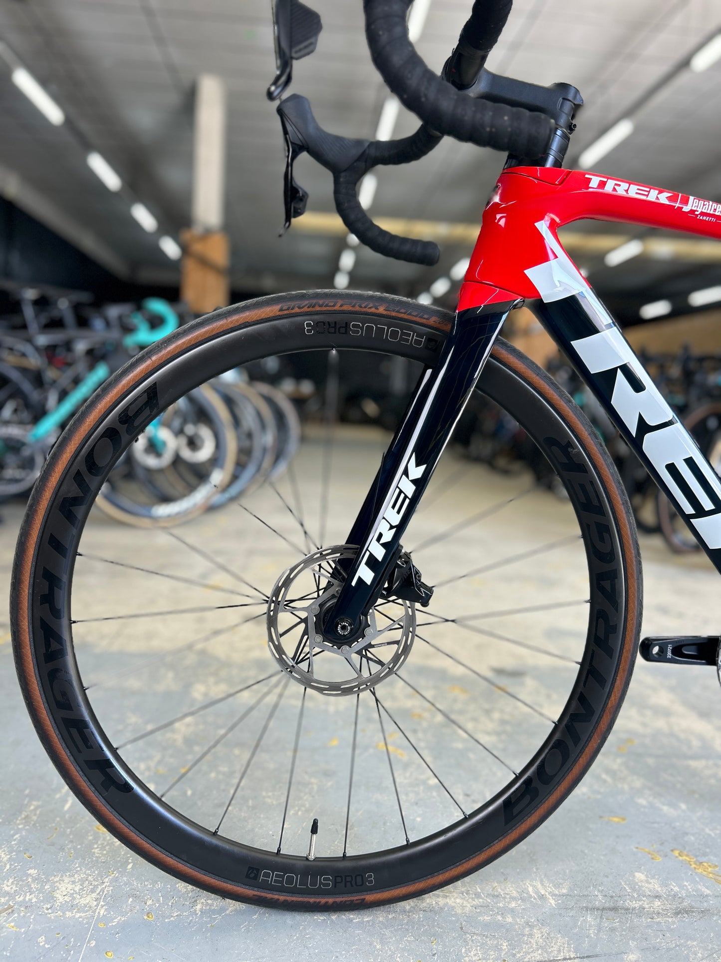 Trek Emonda SLR6 AXS Carbon Road Bike