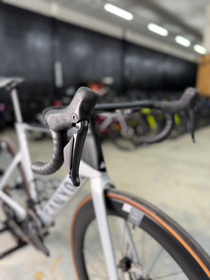 300km Canyon Aeroad CF SLX Di2 Carbon Racefiets