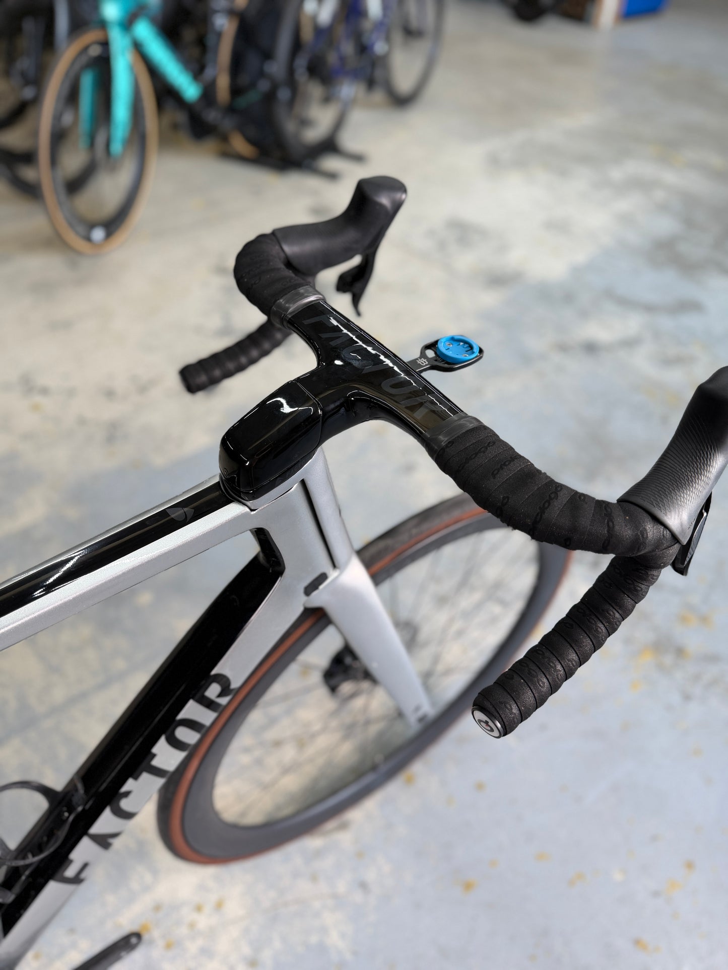 Factor ONE AXS Carbon Racefiets