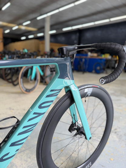 Canyon Aeroad CF SLX 8 Di2 Carbon Racefiets
