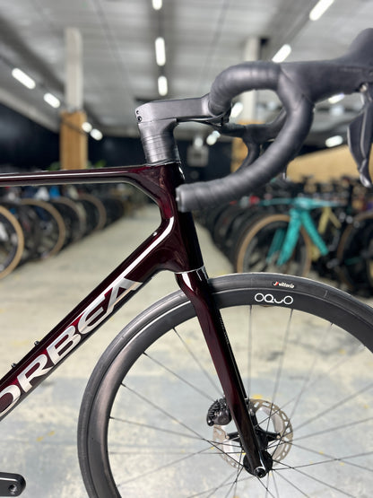 Showroom Model Orbea Orca M20iTEAM Di2 Carbon Road Bike