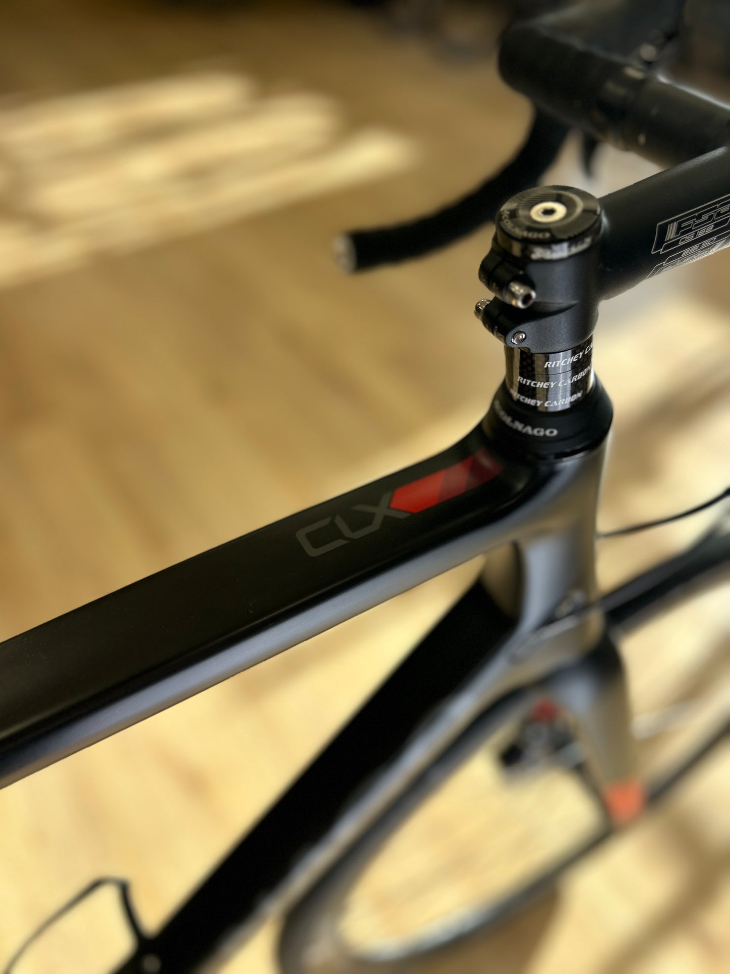 Colnago CLX Disc Carbon Road Bike