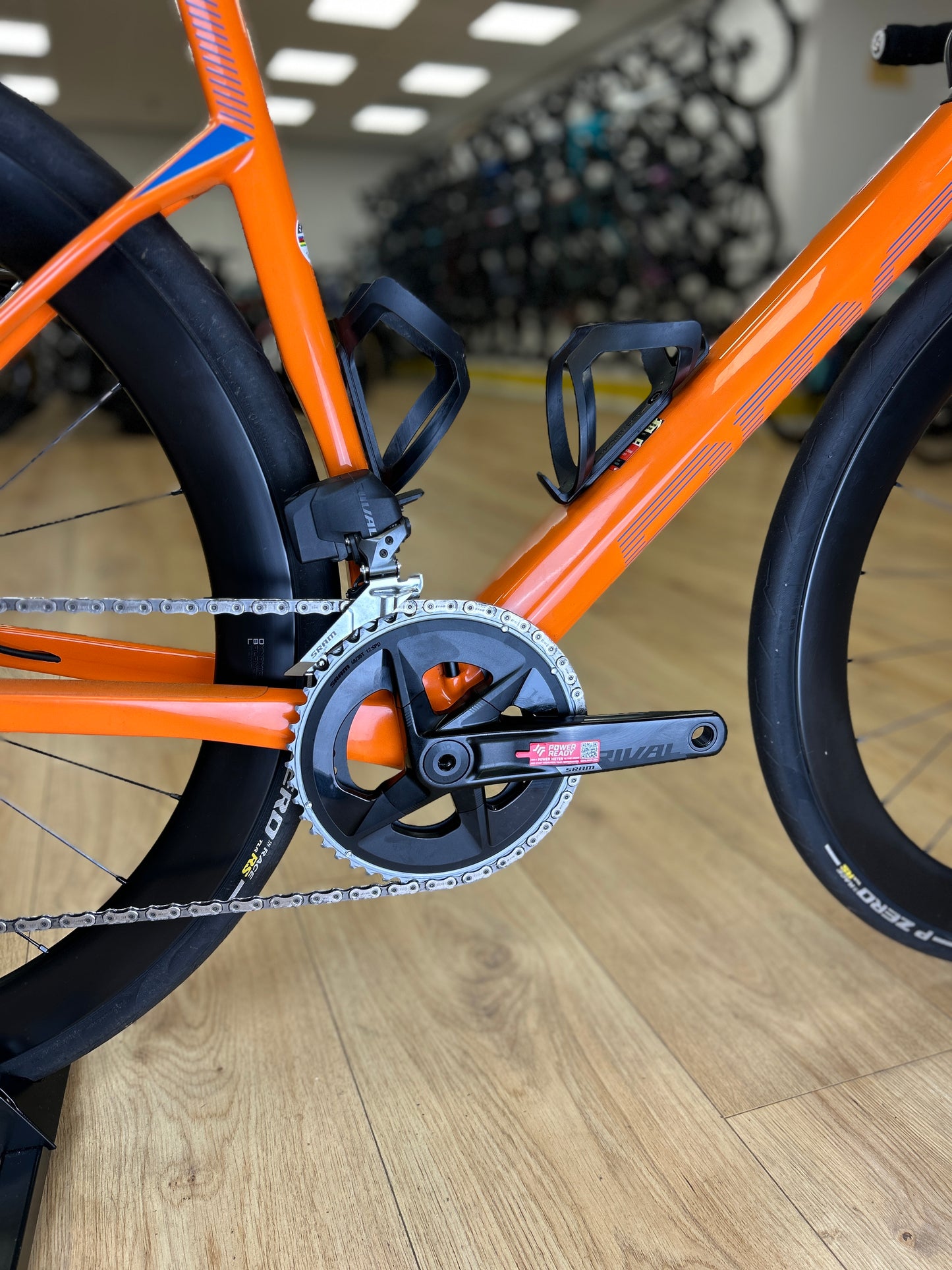 BMC RoadMachine One Carbon Racefiets