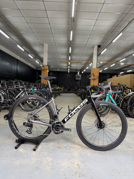 Focus Izalco Max SRAM RED eTap Carbon Racefiets