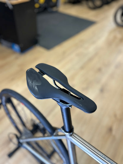 Showroom Model Gilbertson Allure Disc Racefiets