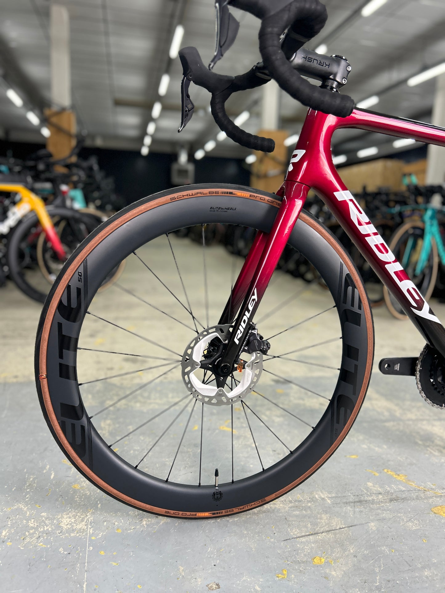Showroom model Ridley Helium SLX Di2 Carbon Race Bike