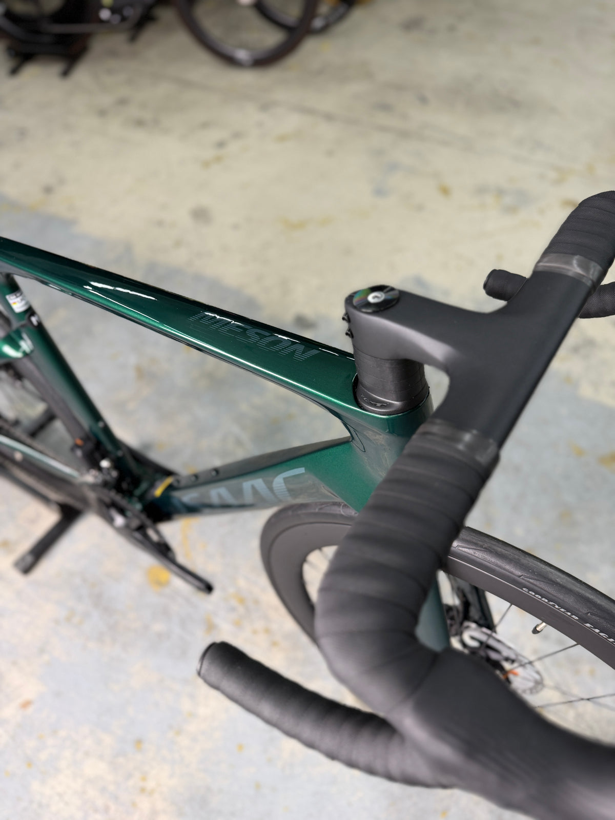 NIEUW Isaac Meson Di2 Carbon Racefiets