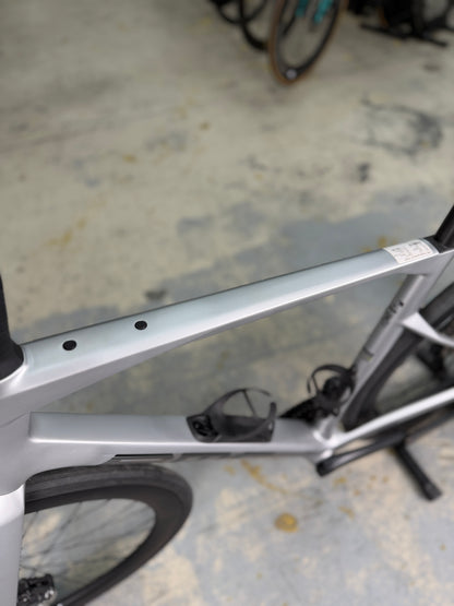 NIEUW BMC Roadmachine R01 Di2 Carbon Racefiets