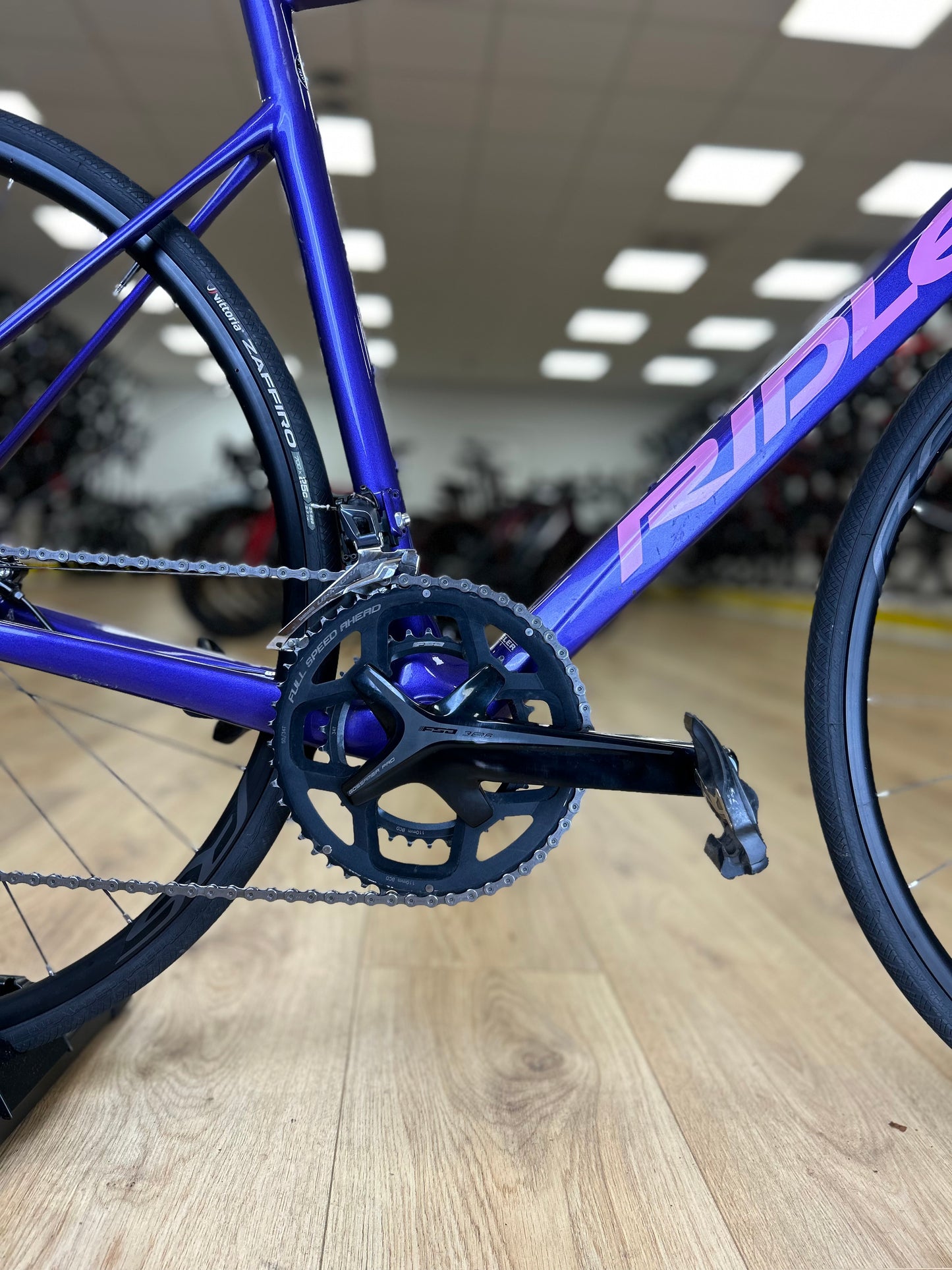 Ridley Fenix Carbon Ultegra Disc Racefiets