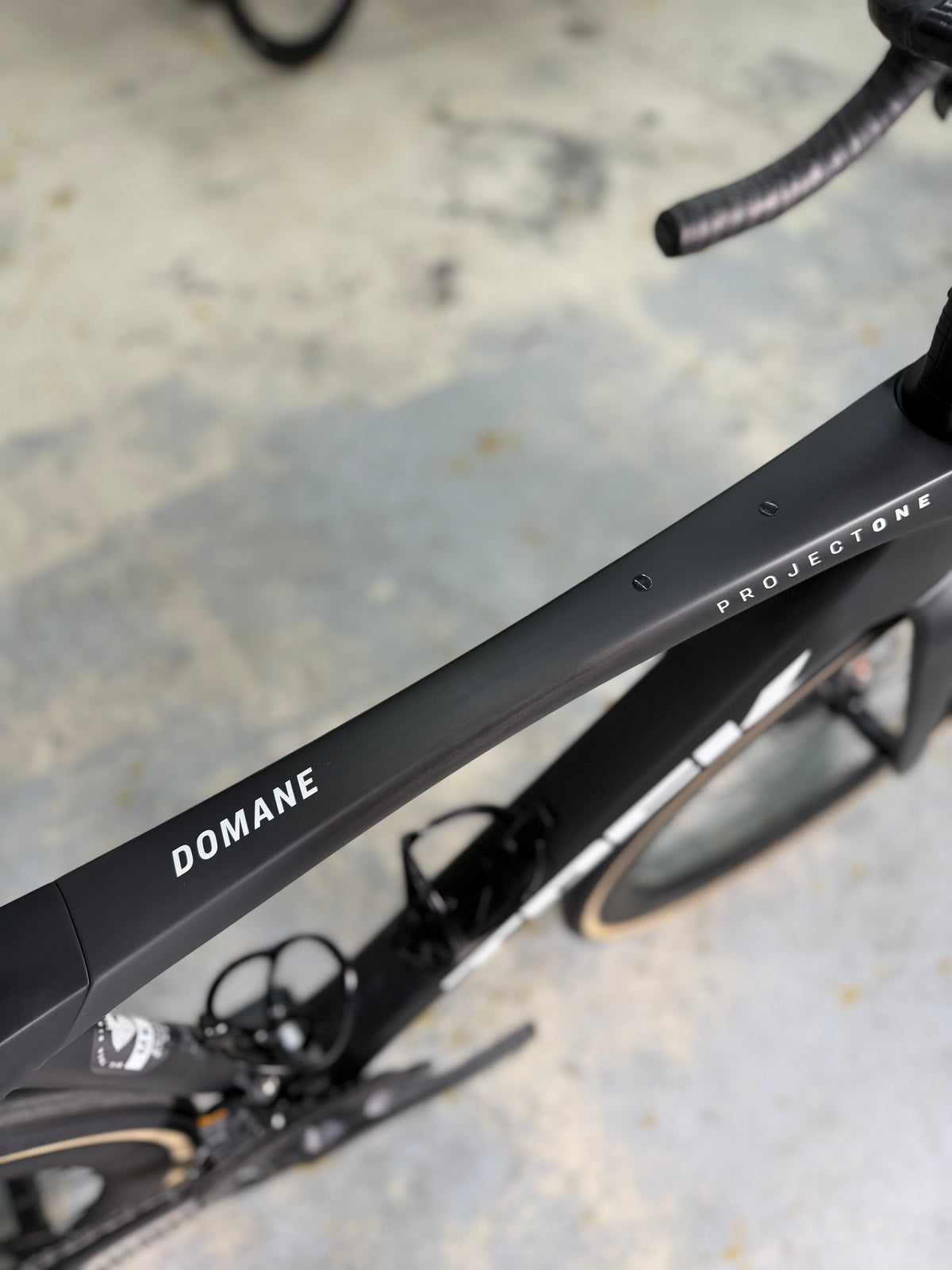 SHOWROOM Trek Domane SLR Di2 Carbon Racefiets