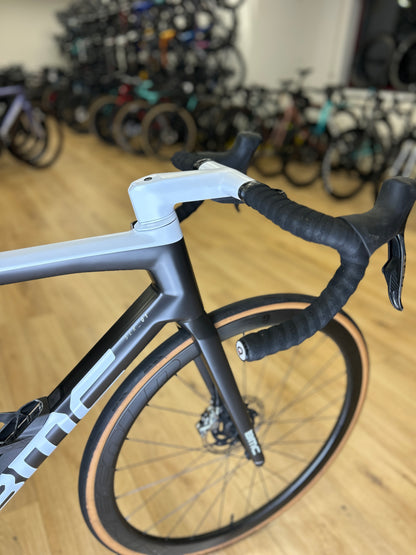 BMC Teammachine SLR01 Red eTap Carbon Racefiets