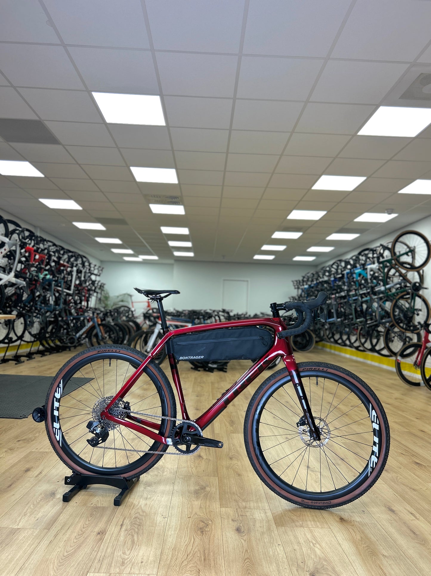 Trek Checkpoint AXS Gravel Fiets