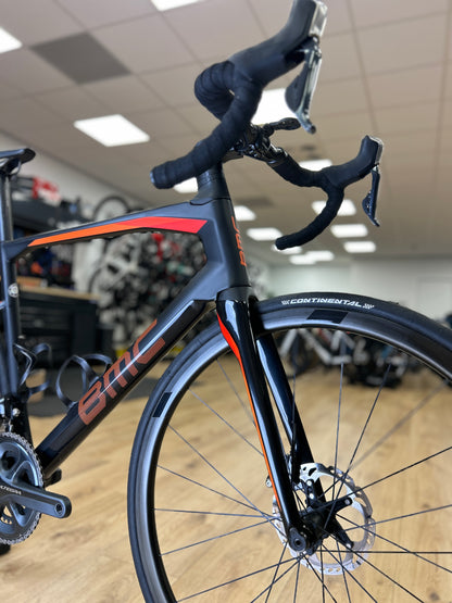 1000 km BMC Roadmachine 01 Di2 Carbon Racefiets