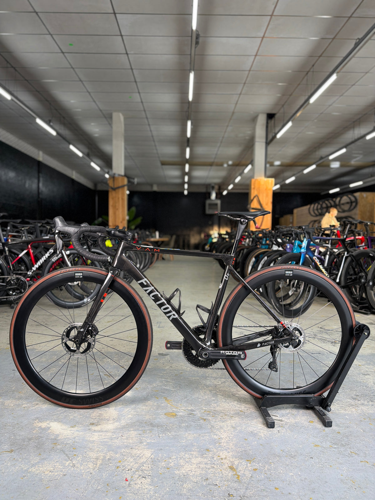 Factor O2 VAM Di2 Carbon Racefiets