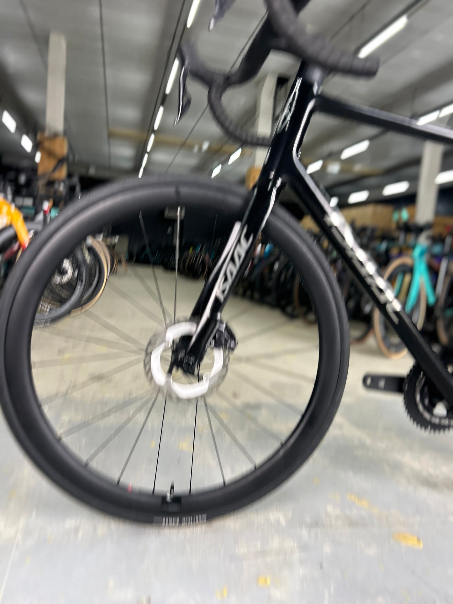 NIEUW Isaac Element Di2 Carbon Racefiets