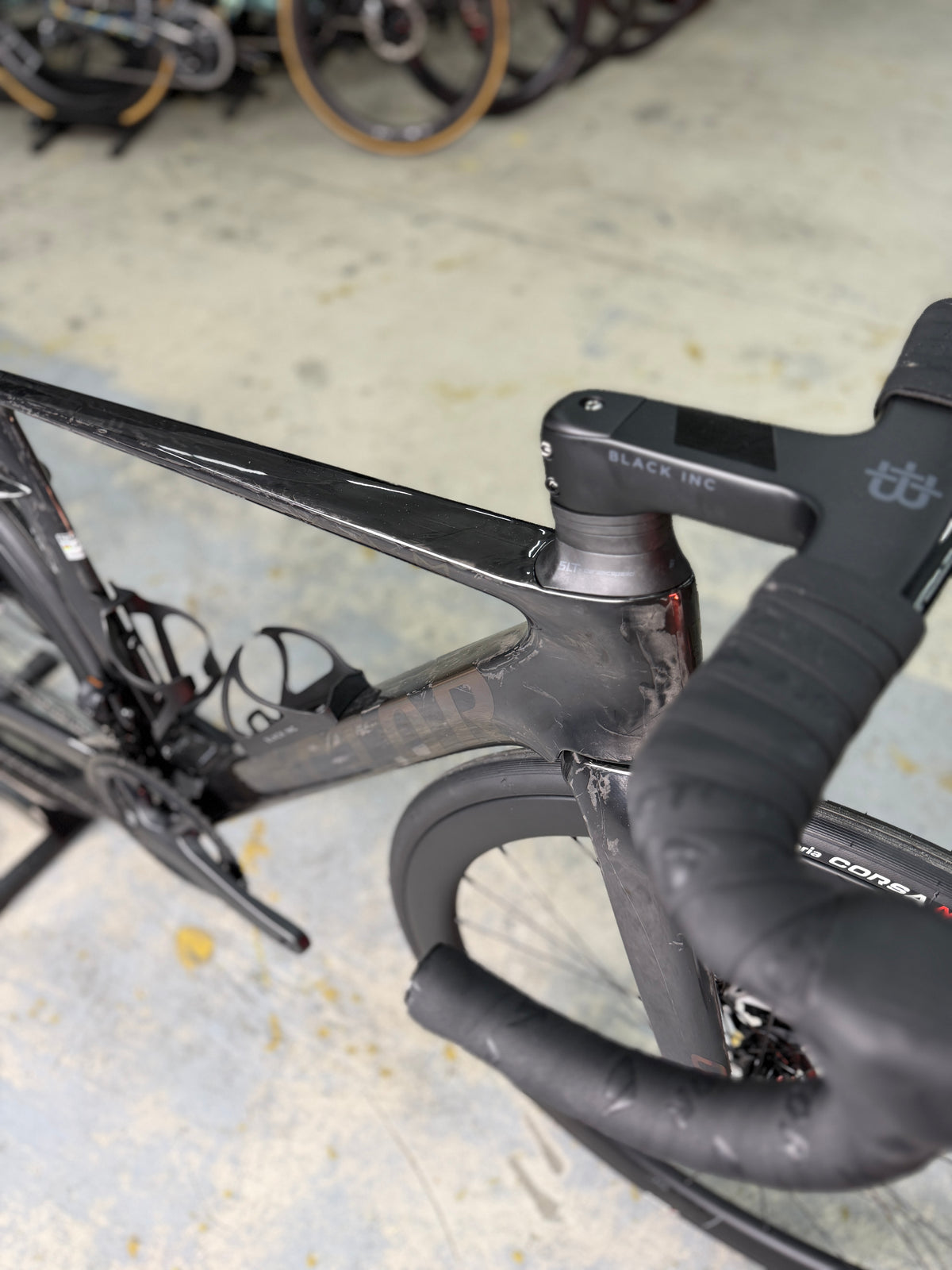 NIEUW Factor Ostro VAM Di2 Carbon Racefiets