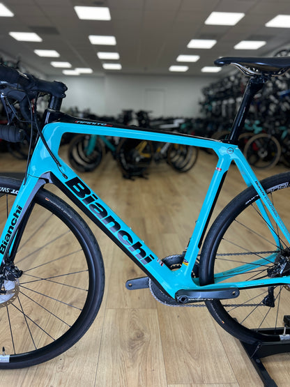 Bianchi Infinito CV Di2 Carbon Racefiets