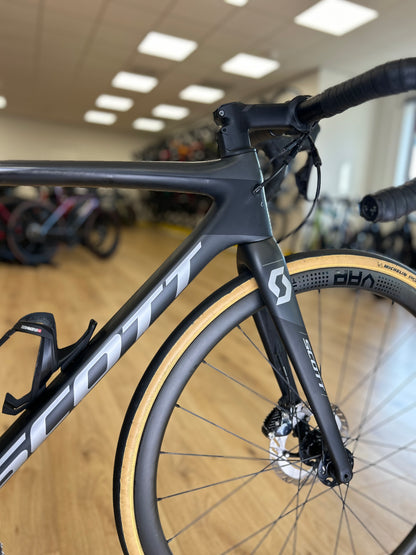 Scott Addcit 15 RC Di2 Disc Carbon Racefiets