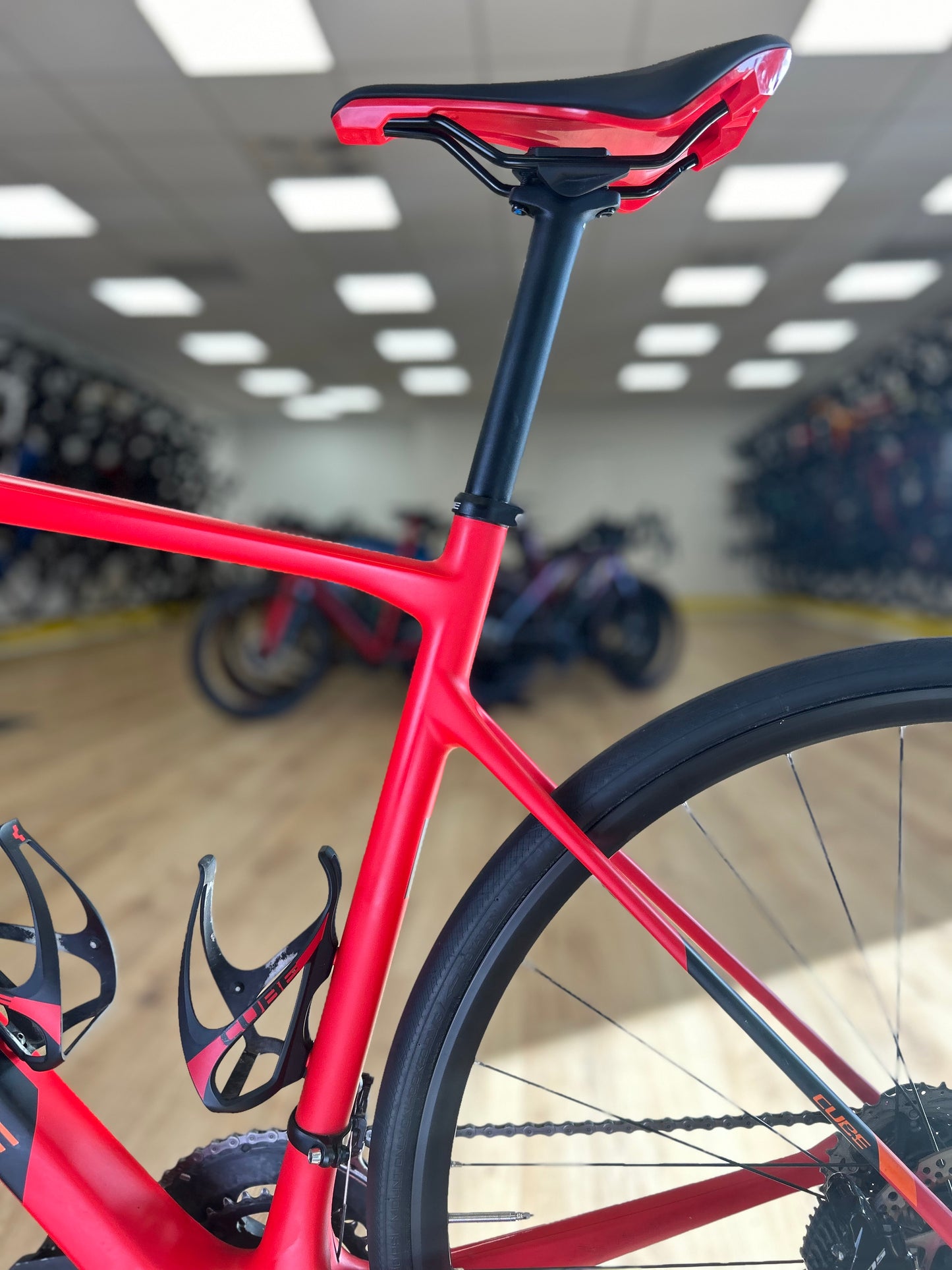 Cube Attain Carbon Ultegra Racefiets