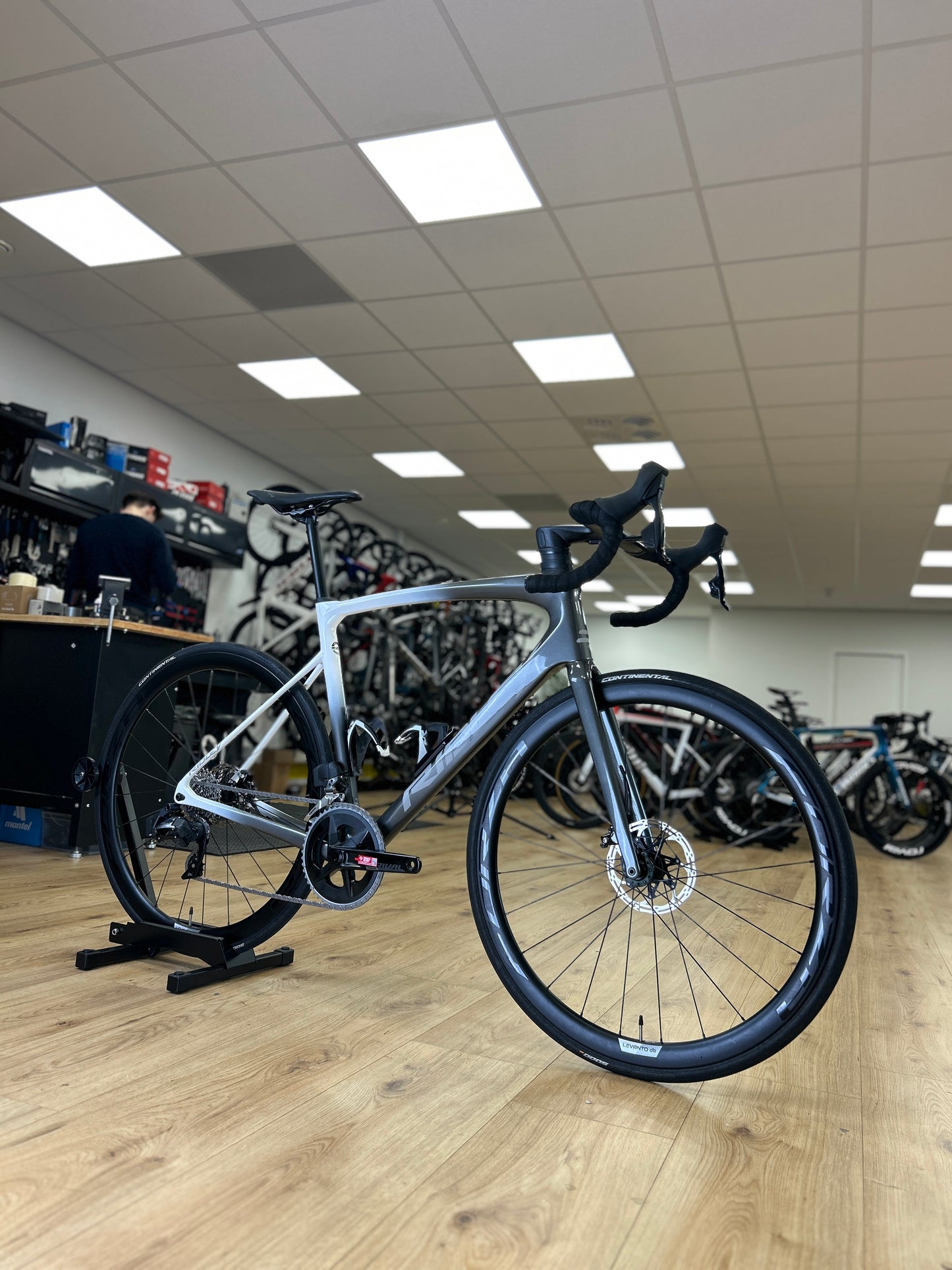 Ridley Fenix ​​SLiC AXS Carbon Road Bike