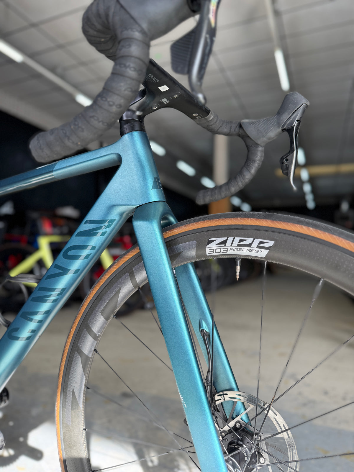 Canyon Ultimate CF SLX AXS Carbon Racefiets