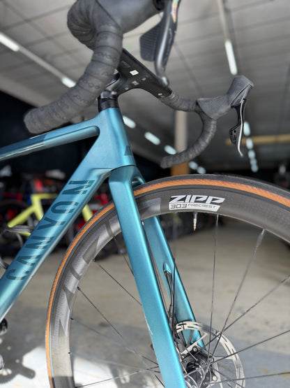 Canyon Ultimate CF SLX AXS Carbon Racefiets