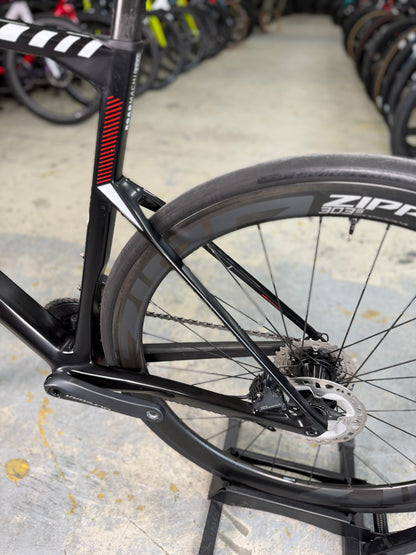 BMC Roadmachine 02 ONE Di2 Carbon Racefiets