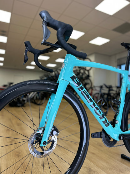 LTD Bianchi Oltre XR4 Di2 Carbon Racefiets