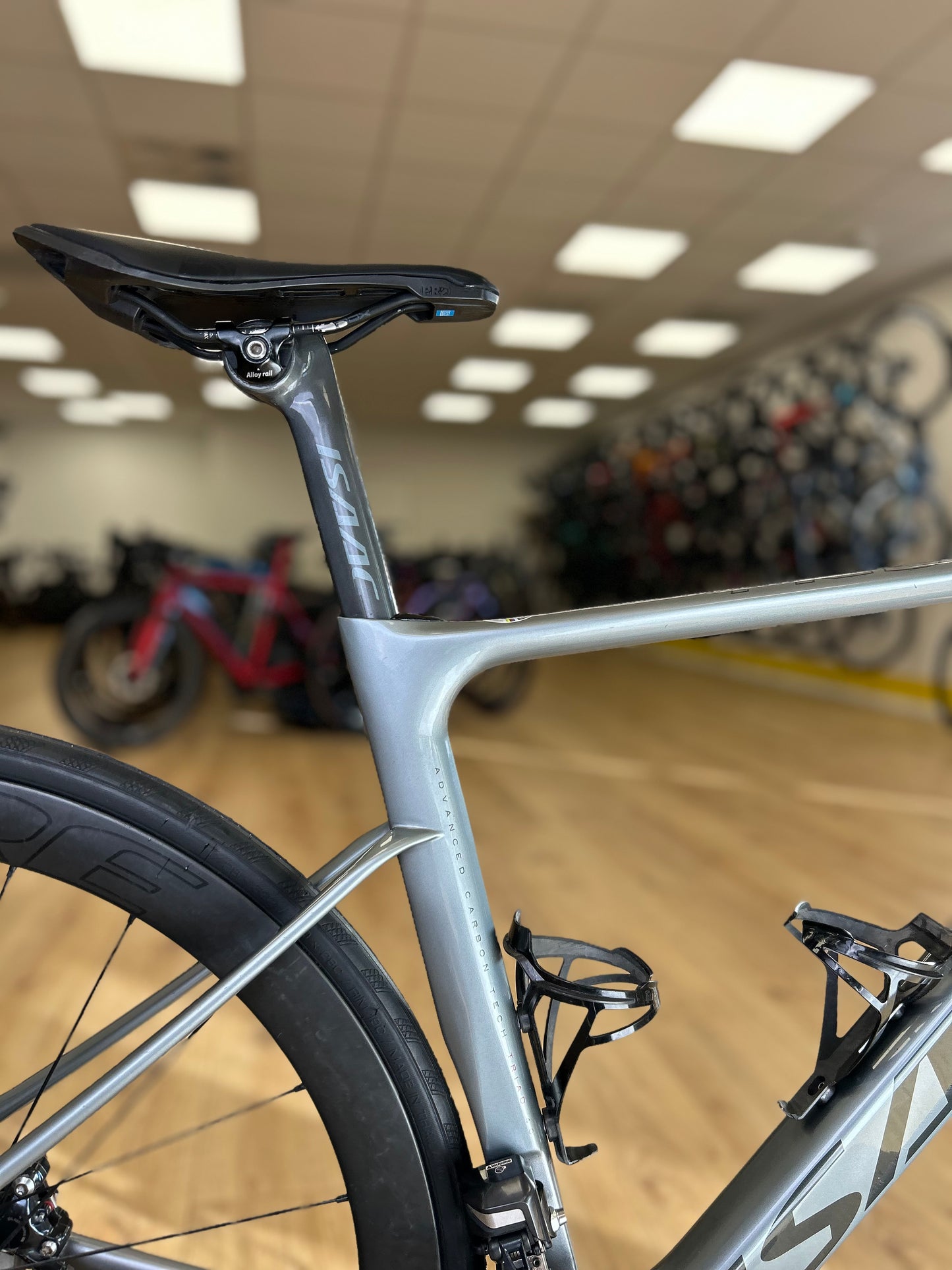 Isaac Meson Di2 Ultegra Carbon Racefiets