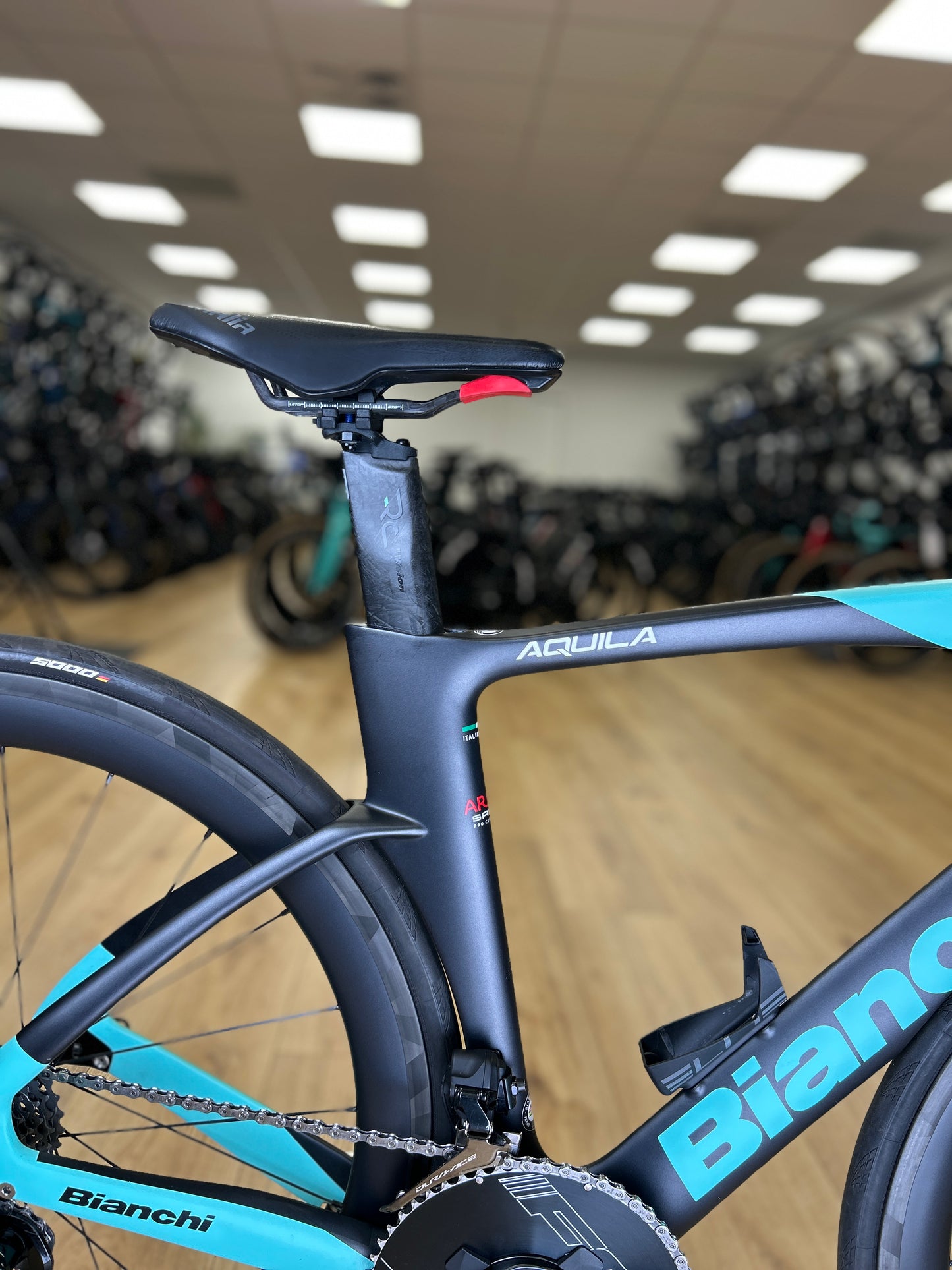 Bianchi Aquila CV Di2 Carbon Racefiets