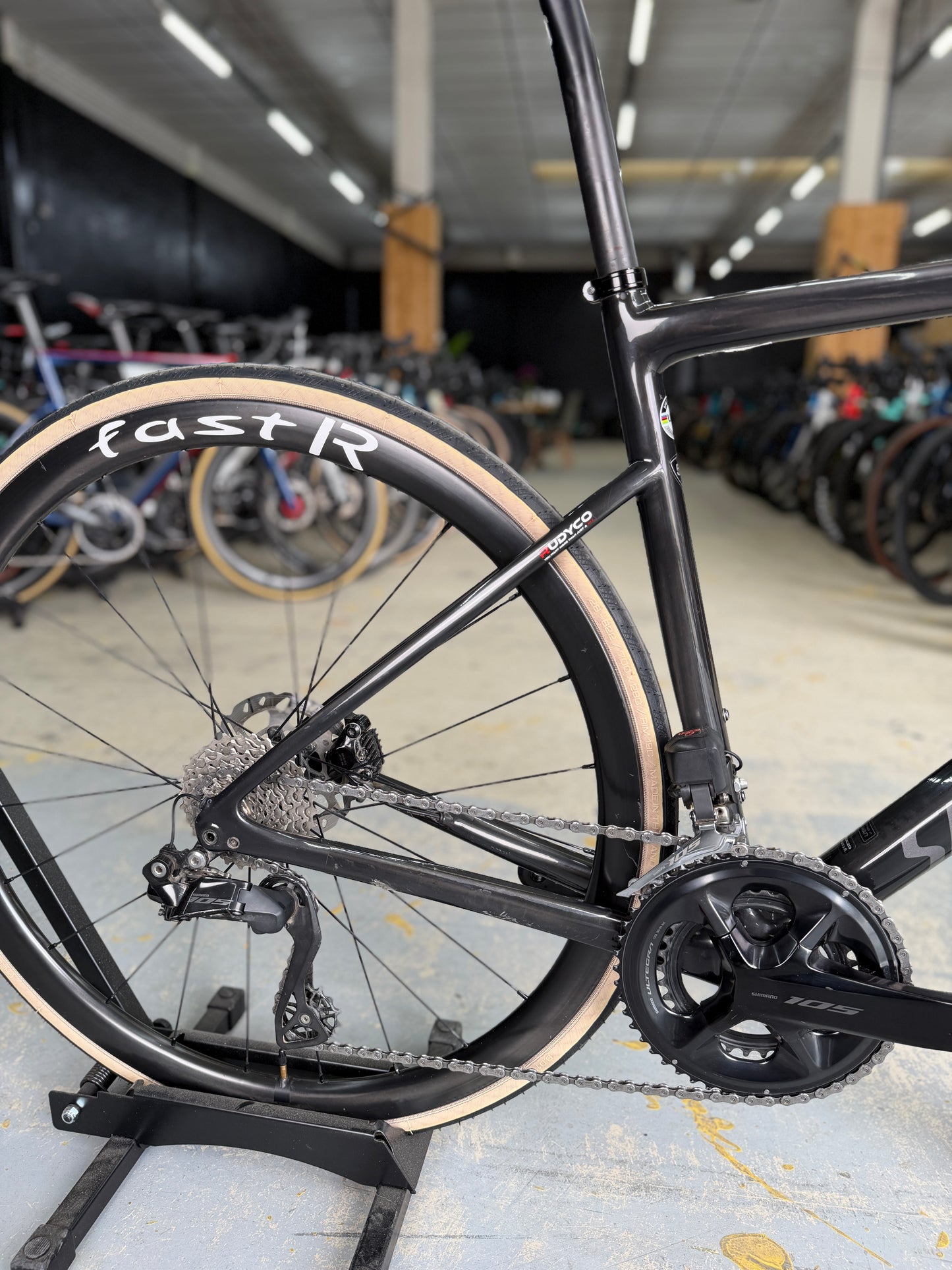 Specialized Tarmac Di2 Carbon Racing Bicycle