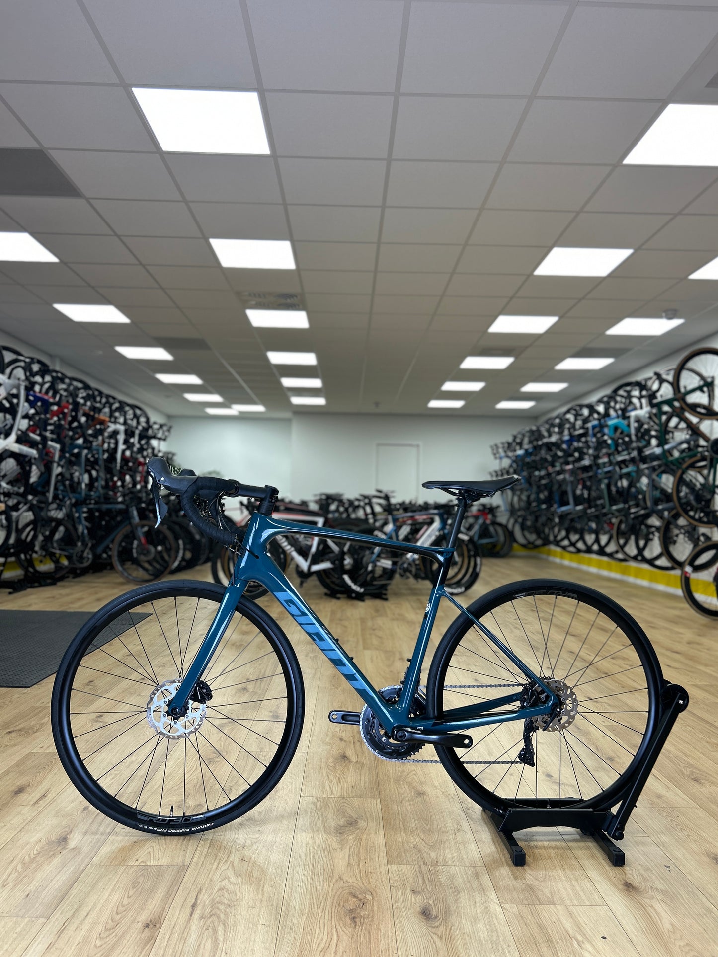 Giant Defy Carbon Racefiets