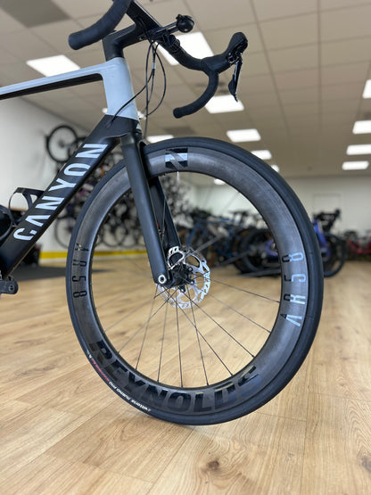 XXL Canyon Aeroad Carbon Disc Racefiets