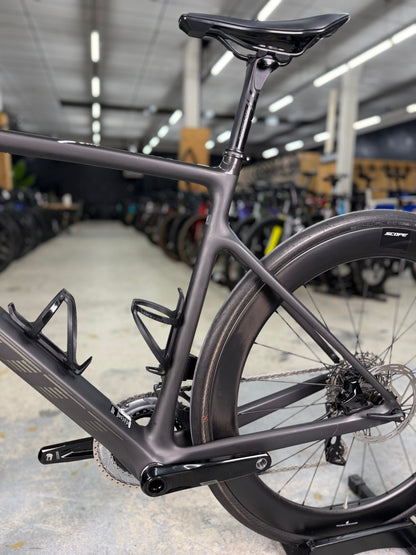 Scott Addict AXS Carbon Road Bike