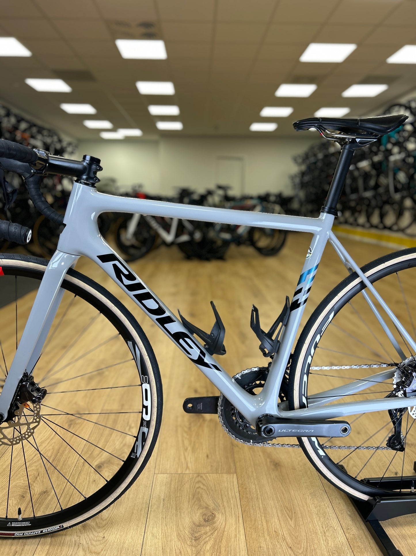 Ridley Helium SLX Di2 Carbon Racefiets