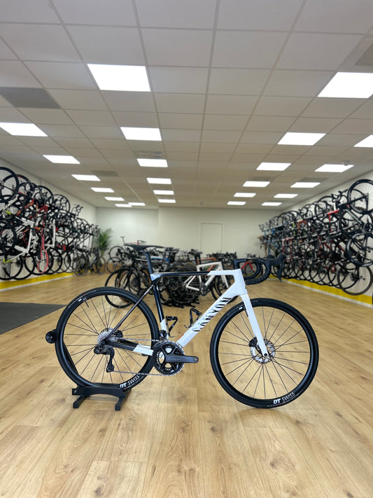 2024 500km Canyon Ultimate Di2 Carbon Racefiets