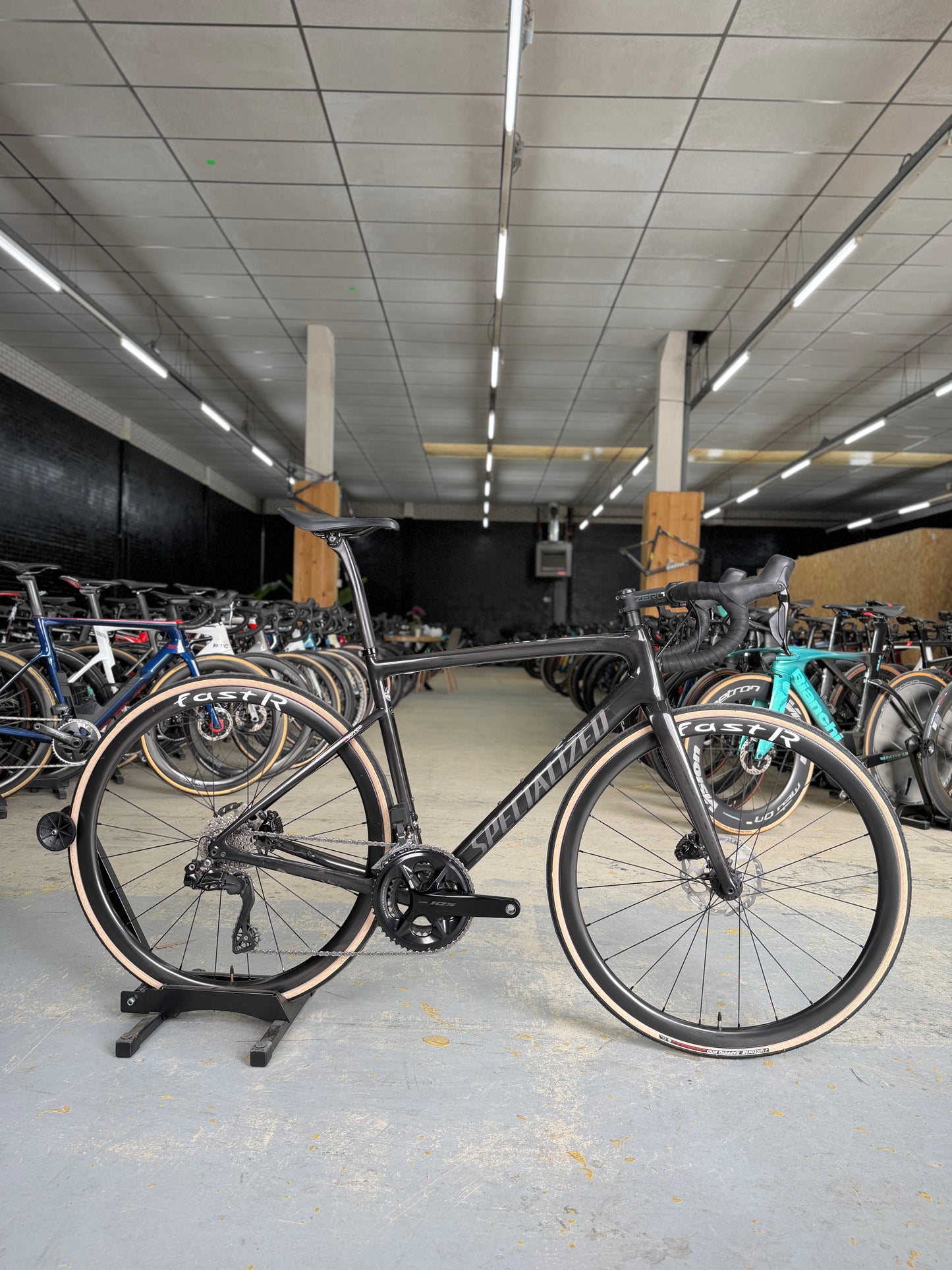 Specialized Tarmac Di2 Carbon Racing Bicycle