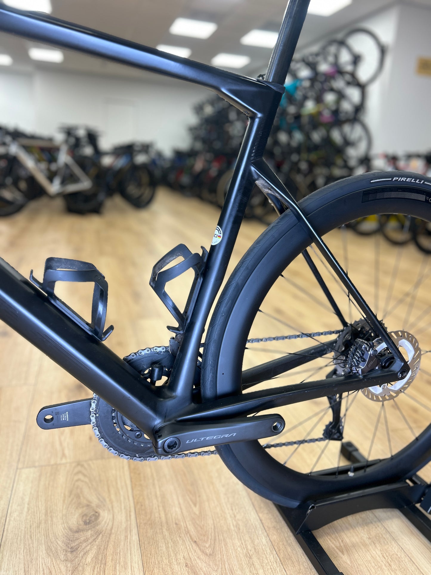 BMC Roadmachine 01 Di2 Carbon Racefiets