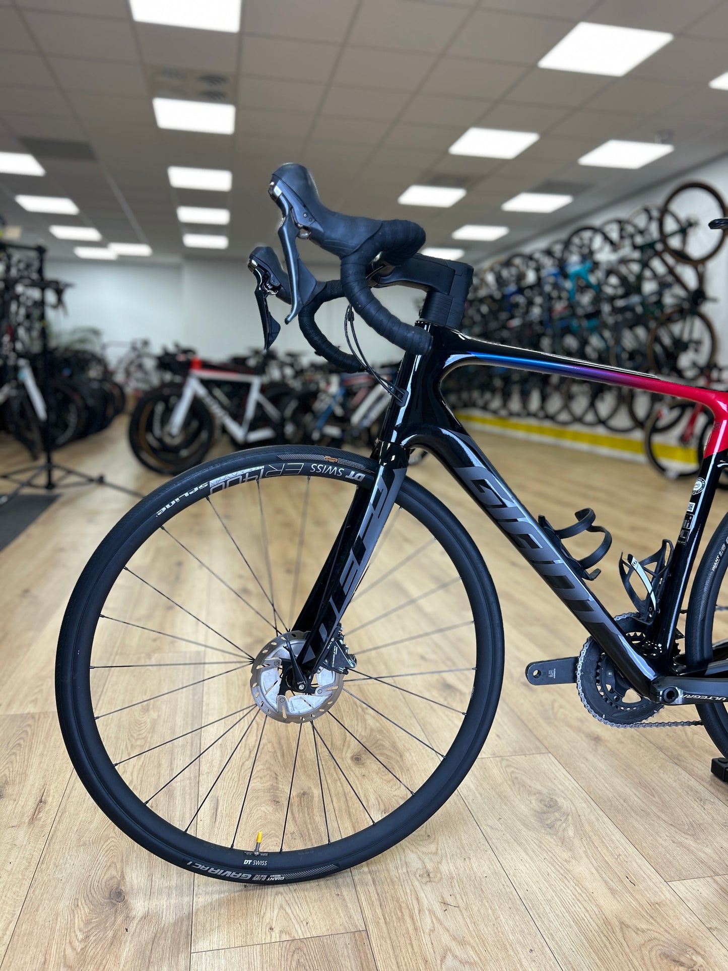 Giant Defy Advanced Carbon Racefiets