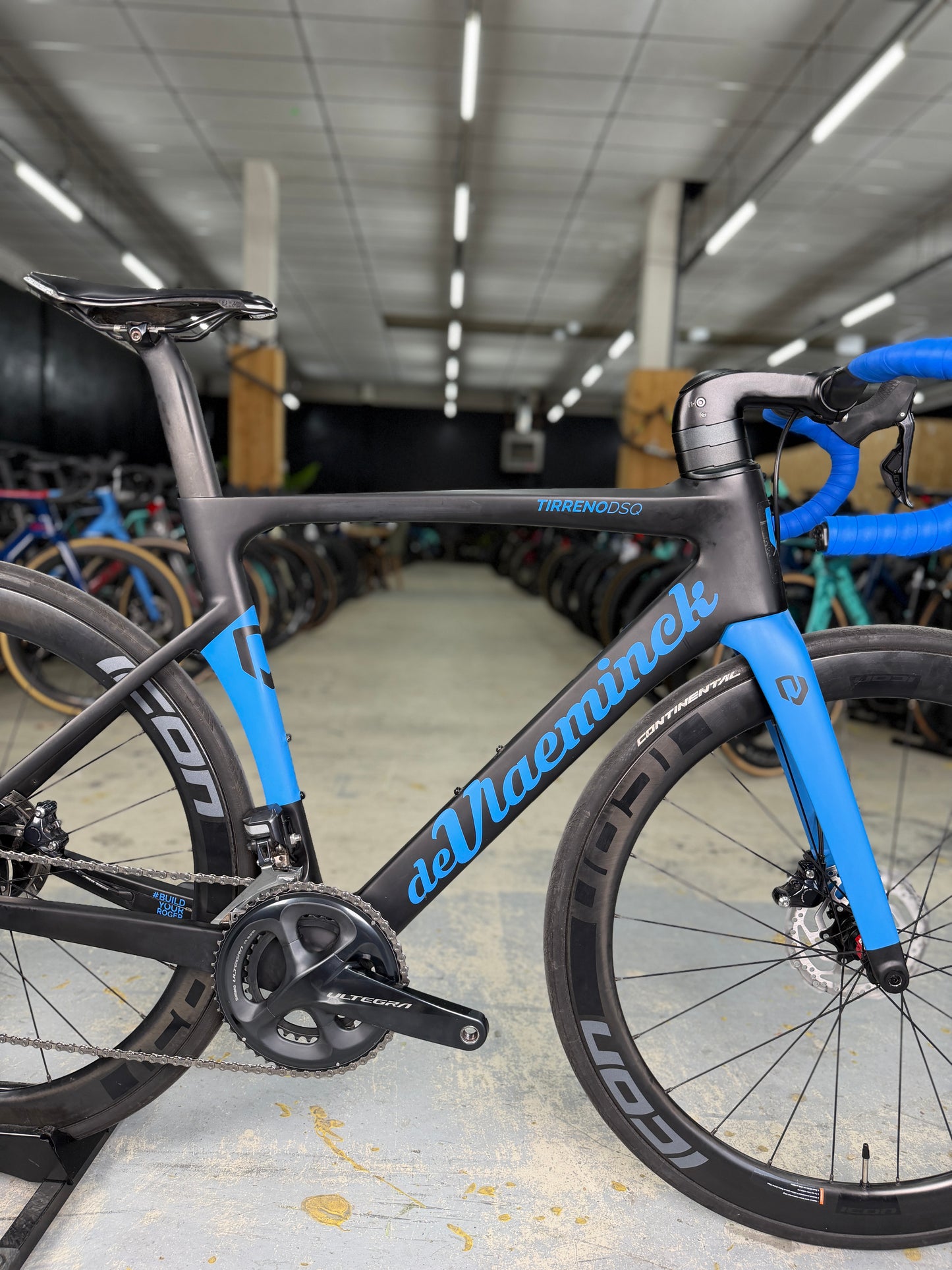 Roger de Vlaeminck Tirreno DSQ Di2 Carbon Road Bike