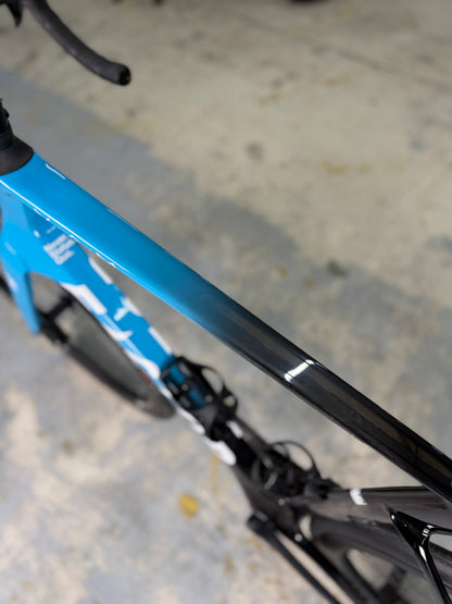 NIEUW Factor Ostro VAM Di2 Carbon Racefiets