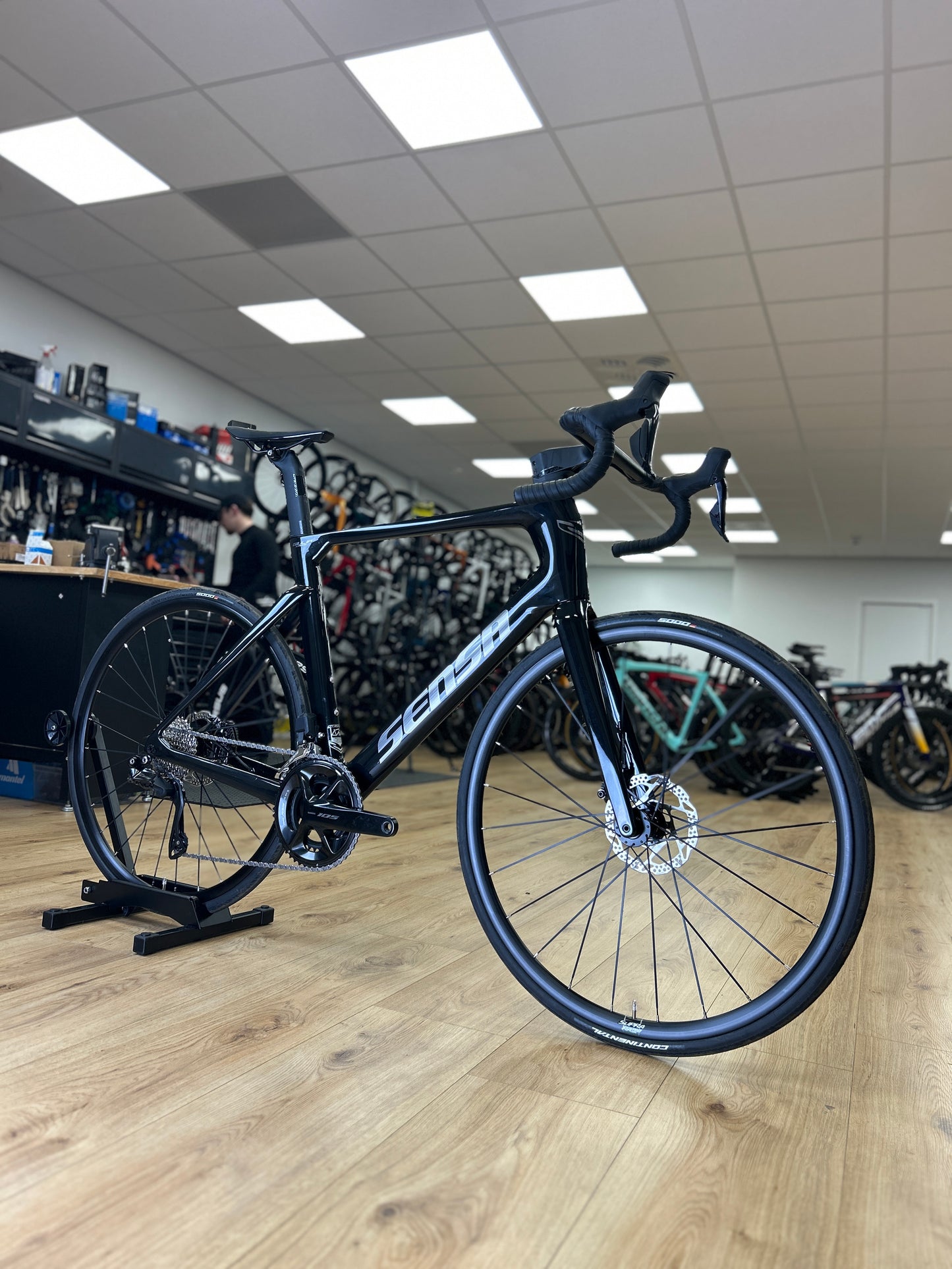 0km Showroom Model Sensa Giulia Supremo Di2 Carbon Racefiets
