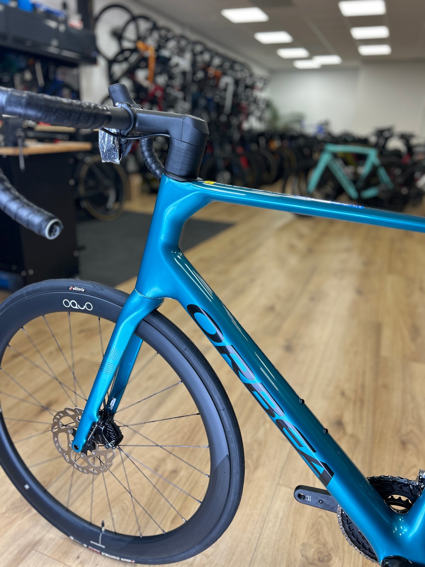 0km Showroom Model Orbea Orca M30iTEAM Di2 Carbon Racefiets