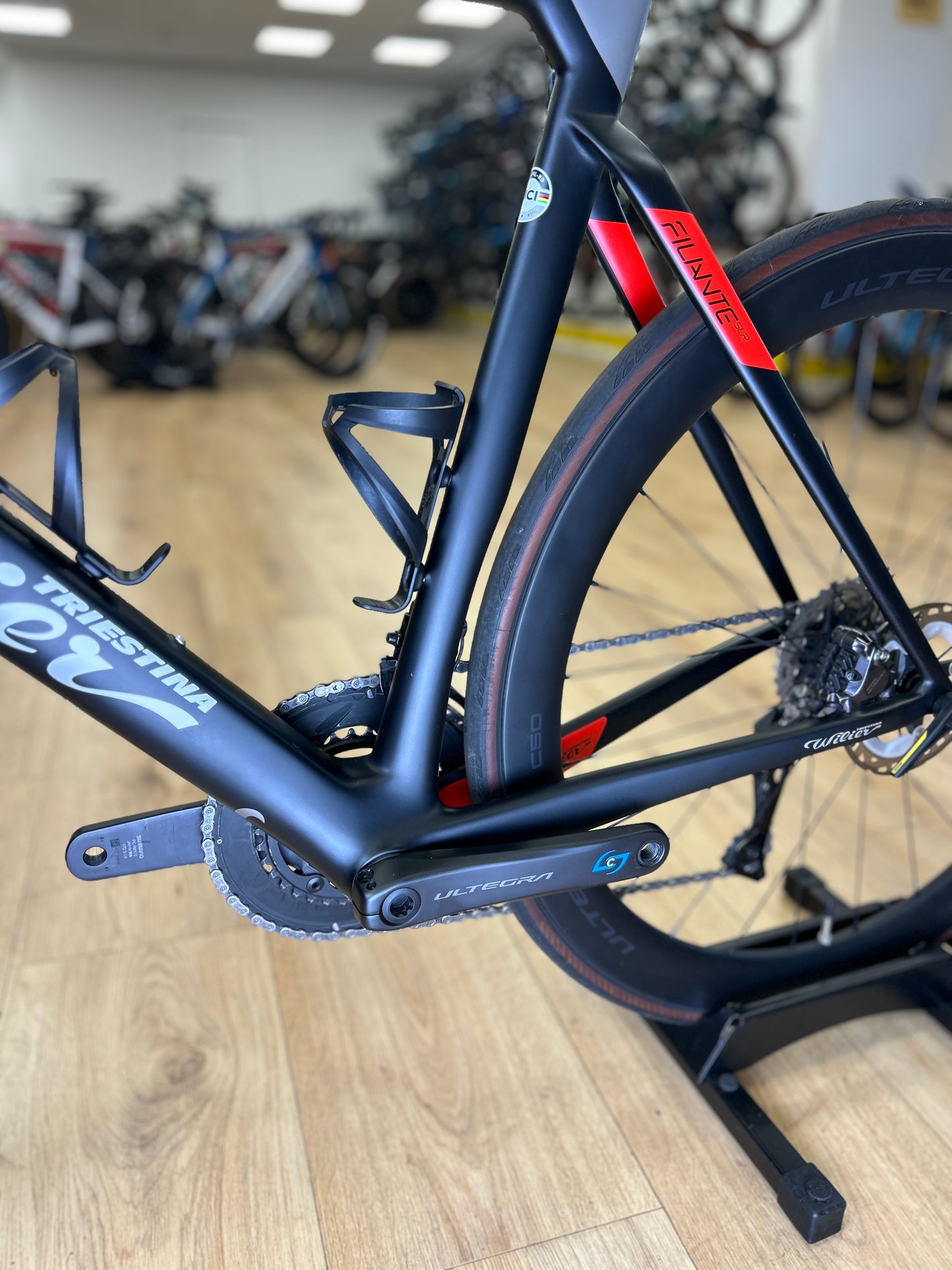 2000km Wilier Filante SLR Di2 Carbon Racefiets